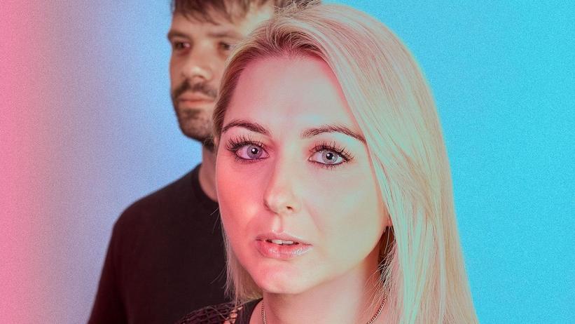Herbal Tea & White Sofas: Koven’s Katie Boyle Explains How Having A Picture Of A Happy Dog Backstage Makes Her A Better Performer